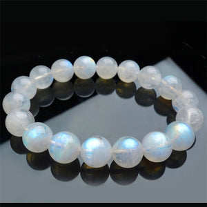 Brazalete con perlas de piedra luna