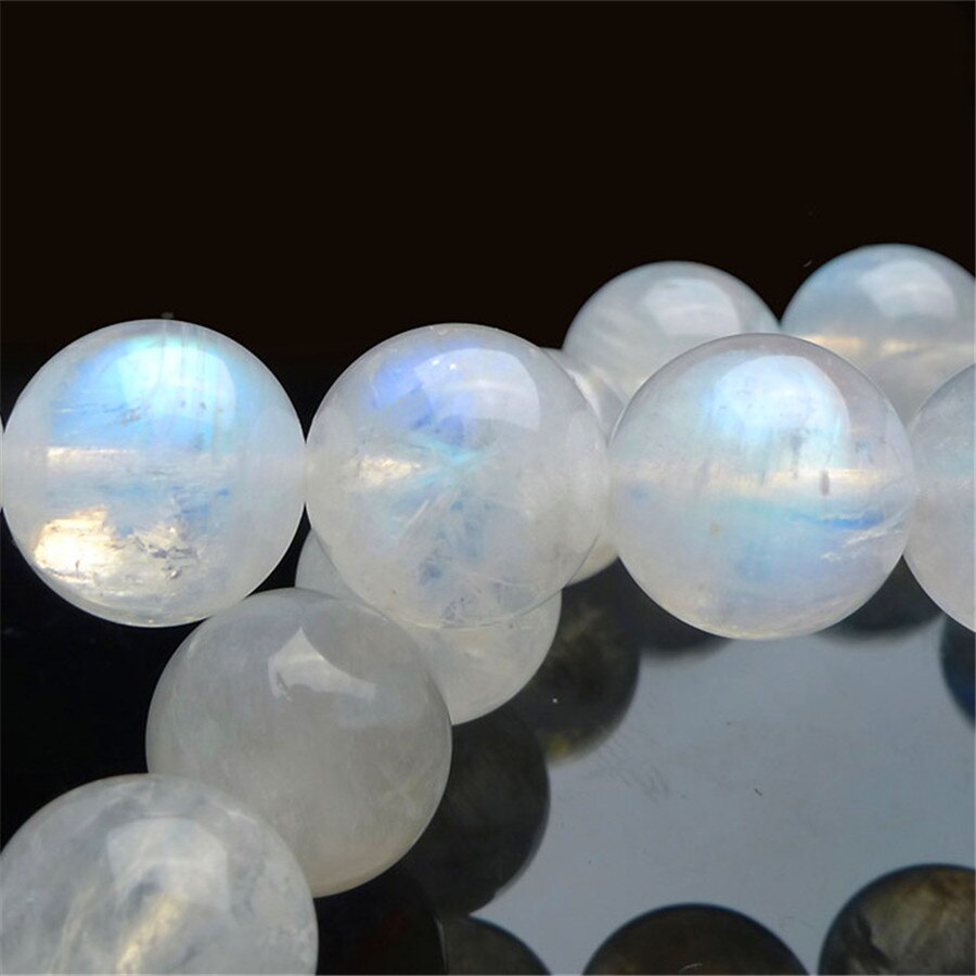 Brazalete con perlas de piedra luna