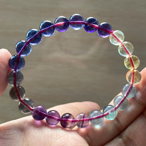 Brazalete con perlas de fluorita con variaciones de color