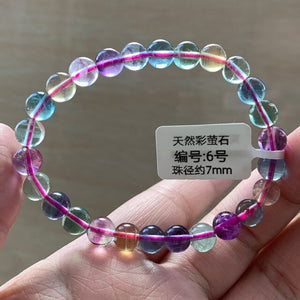 Brazalete con perlas de fluorita con variaciones de color