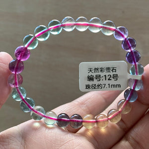 Brazalete con perlas de fluorita con variaciones de color