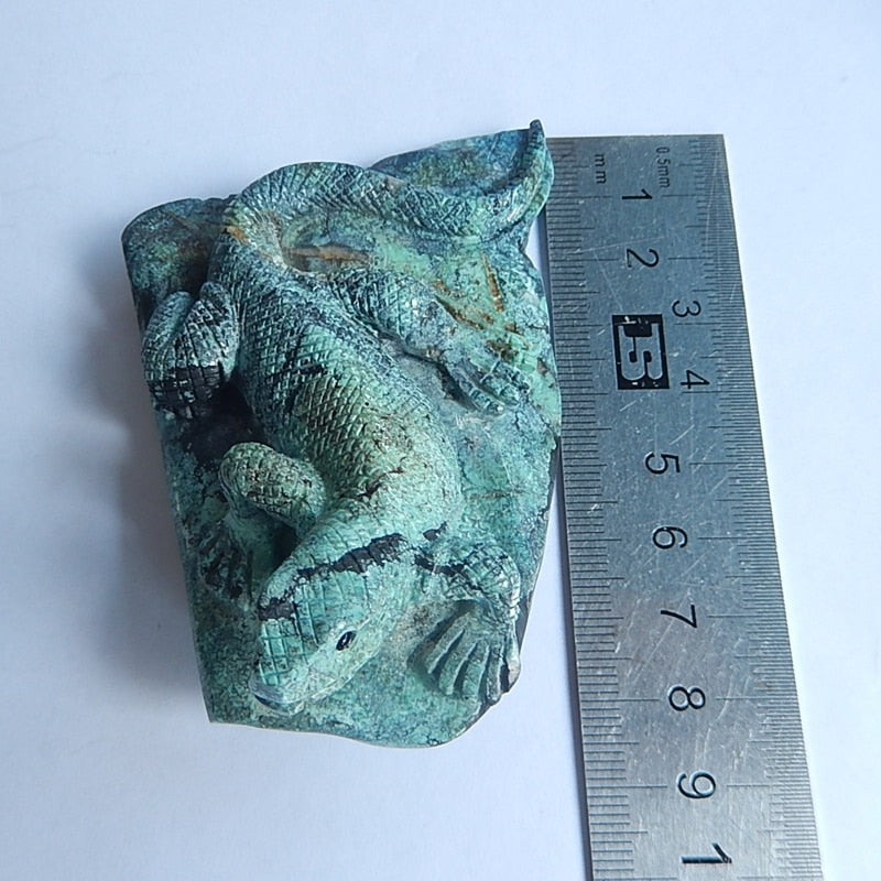 Figura de lagarto de turquesa tallada a mano