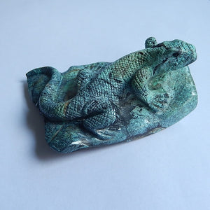 Figura de lagarto de turquesa tallada a mano